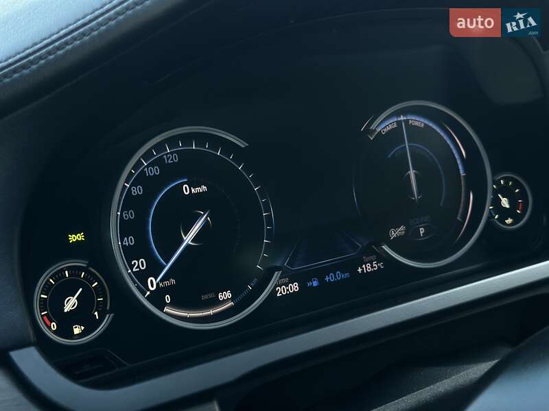 Седан BMW 7 Series 2015 в Ужгороде