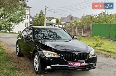 Седан BMW 7 Series 2010 в 