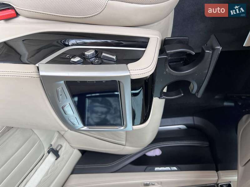 Седан BMW 7 Series 2017 в Львові фото 44 Седан BMW 7 Series 2017 в Львові