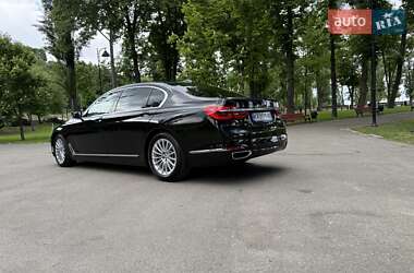 Седан BMW 7 Series 2018 в 