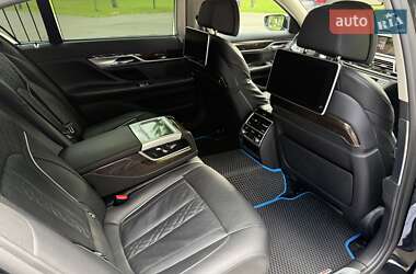 Седан BMW 7 Series 2018 в 