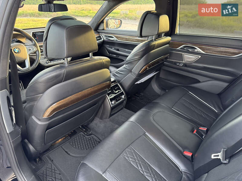 Седан BMW 7 Series 2015 в Вінниці