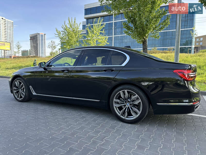 Седан BMW 7 Series 2016 в Києві