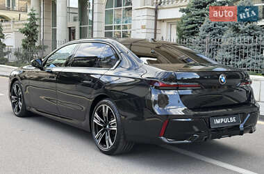 Седан BMW 7 Series 2023 в 