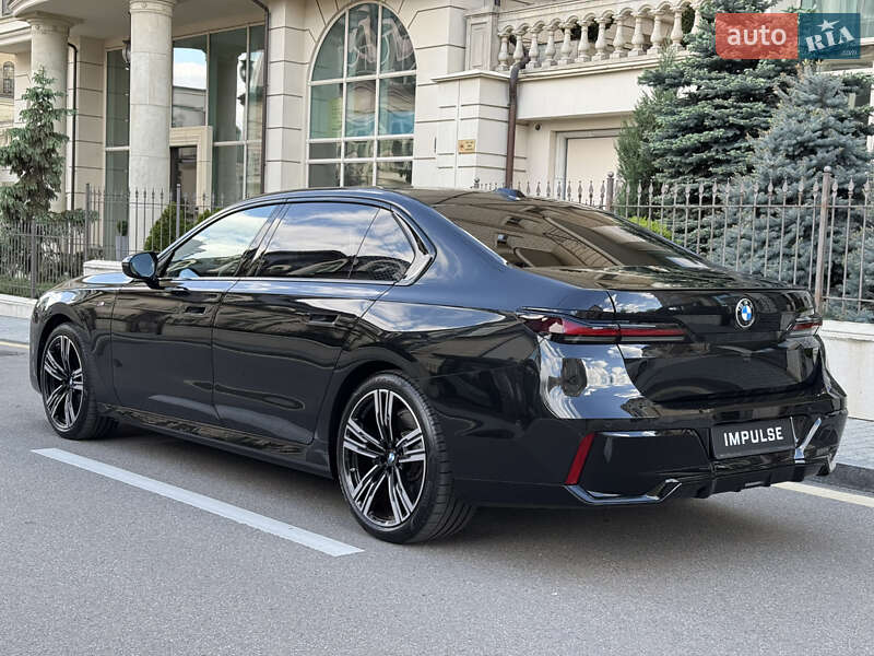 Седан BMW 7 Series 2023 в Києві