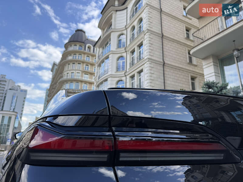 Седан BMW 7 Series 2023 в Києві
