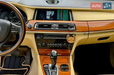 Седан BMW 7 Series 2013 в 