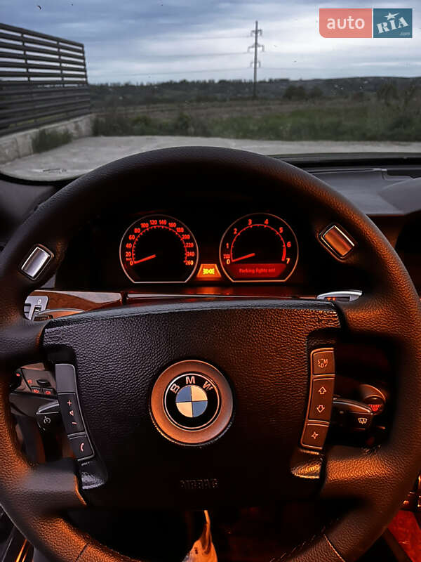 Седан BMW 7 Series 2002 в Черновцах