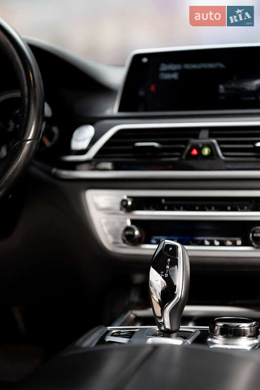 Седан BMW 7 Series 2018 в Вінниці
