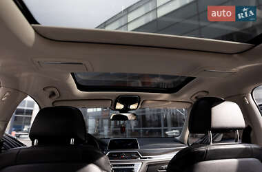 Седан BMW 7 Series 2018 в 