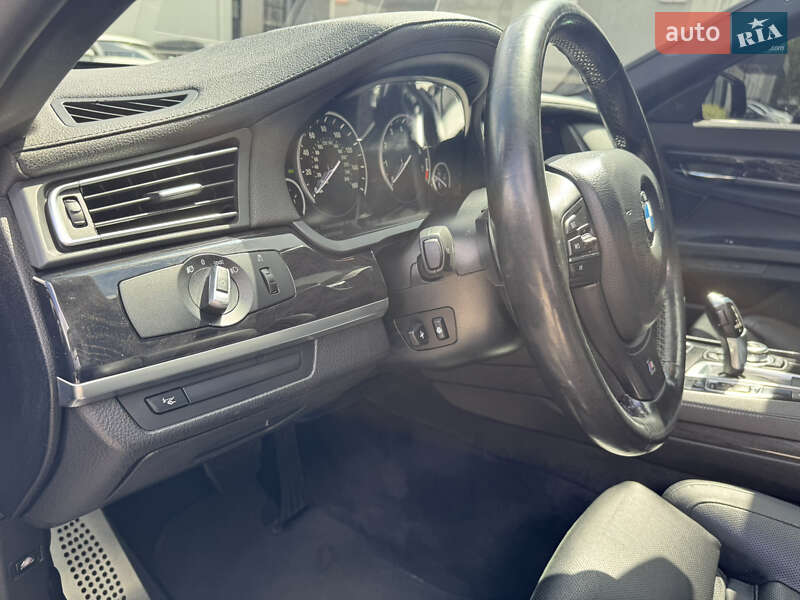Седан BMW 7 Series 2013 в Киеве