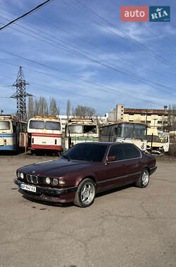 Седан BMW 7 Series 1988 в Запорожье