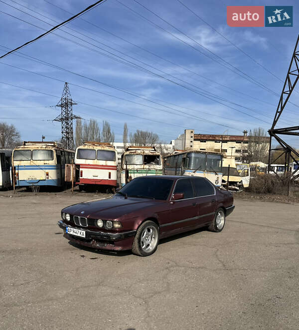 Седан BMW 7 Series 1988 в 