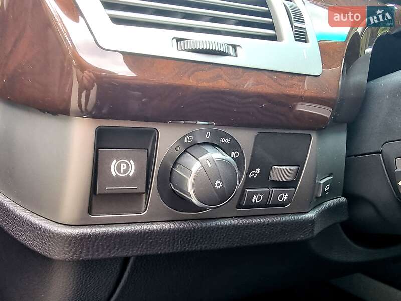Седан BMW 7 Series 2006 в Киеве