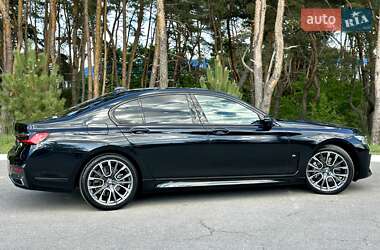 Седан BMW 7 Series 2022 в 