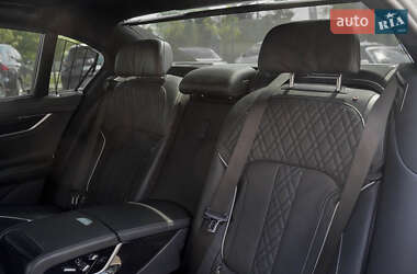 Седан BMW 7 Series 2021 в 