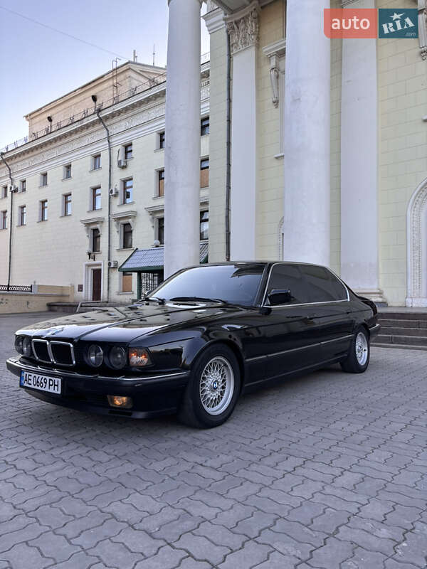 Седан BMW 7 Series 1994 в 