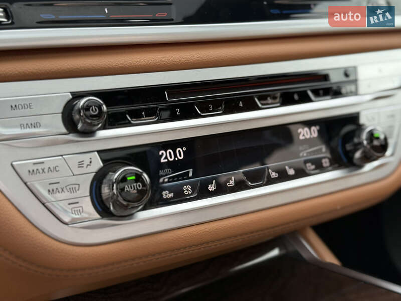 Седан BMW 7 Series 2019 в Києві