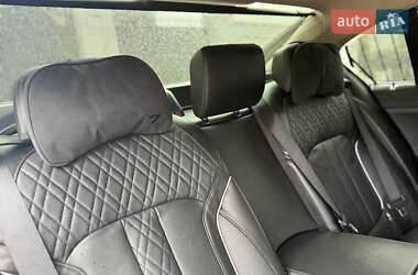 Седан BMW 7 Series 2015 в 