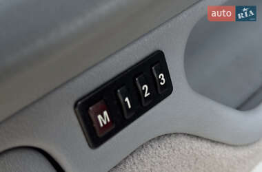 Седан BMW 7 Series 2000 в 
