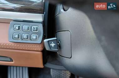Седан BMW 7 Series 2012 в 
