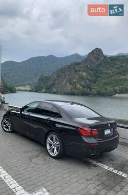 Седан BMW 7 Series 2014 в Измаиле