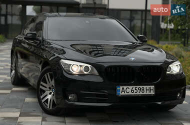 Седан BMW 7 Series 2012 в 