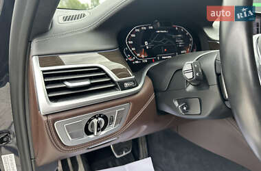 Седан BMW 7 Series 2021 в 