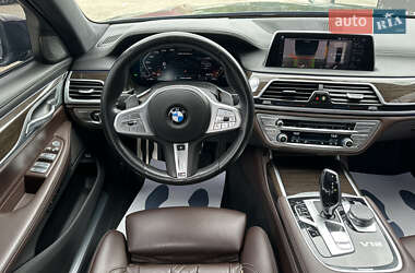 Седан BMW 7 Series 2021 в 