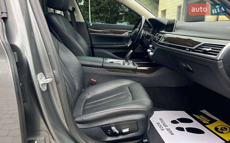 Седан BMW 7 Series 2019 в Івано-Франківську