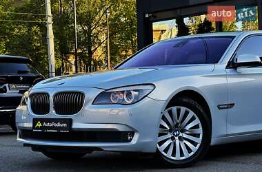 Седан BMW 7 Series 2010 в 