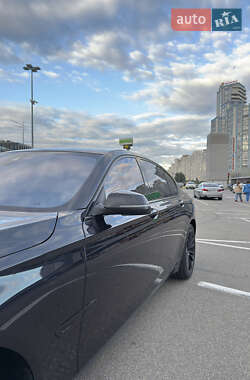 Седан BMW 7 Series 2012 в 