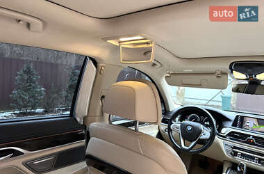 Седан BMW 7 Series 2016 в 