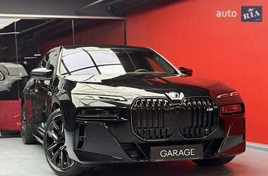 Седан BMW 7 Series 2024 в 