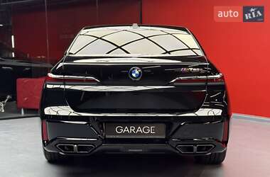 Седан BMW 7 Series 2024 в 