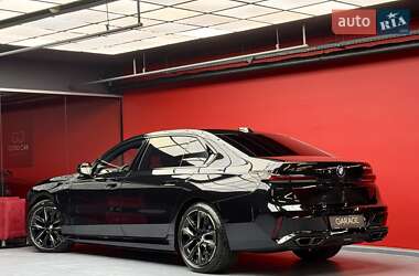 Седан BMW 7 Series 2024 в 