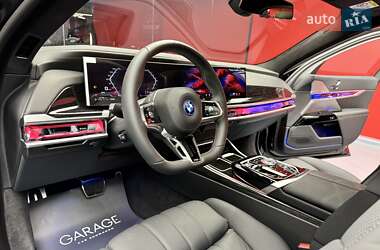 Седан BMW 7 Series 2024 в 
