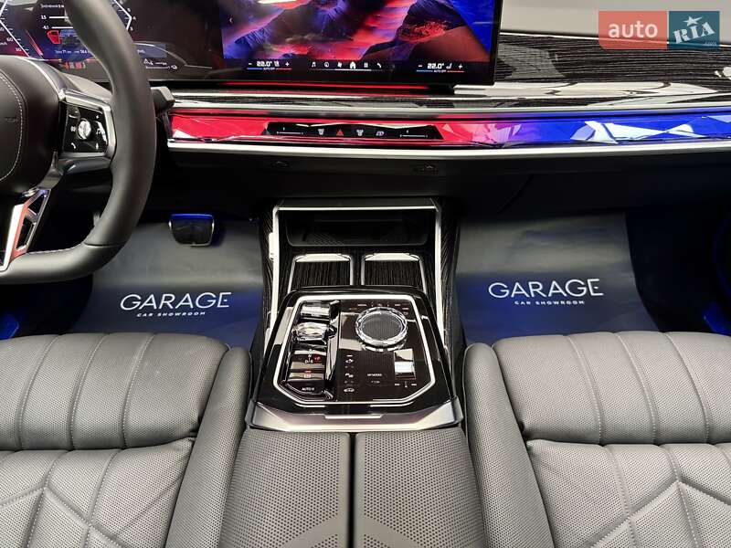 Седан BMW 7 Series 2024 в Києві