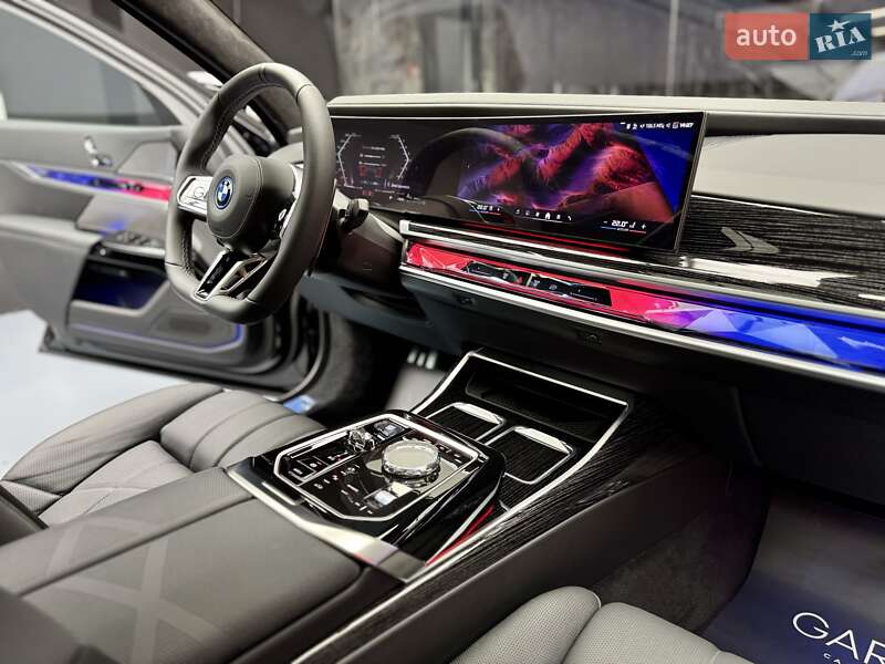 Седан BMW 7 Series 2024 в Києві