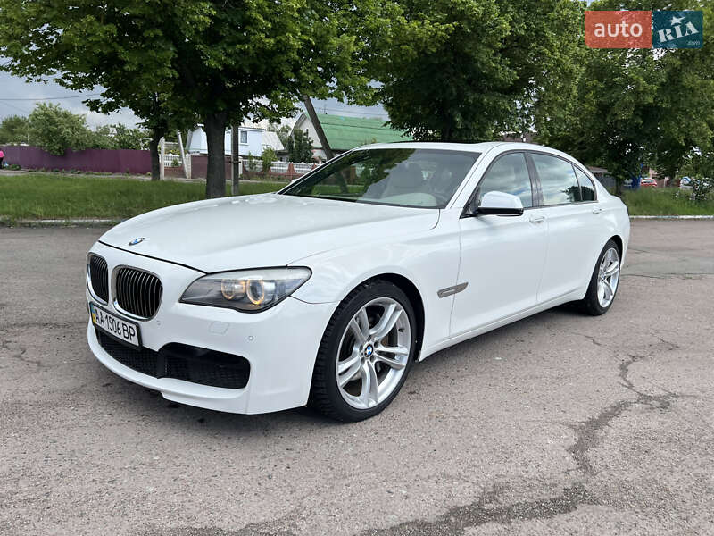 Седан BMW 7 Series 2011 в 