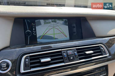 Седан BMW 7 Series 2011 в 