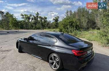 Седан BMW 7 Series 2018 в 