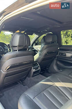 Седан BMW 7 Series 2018 в 