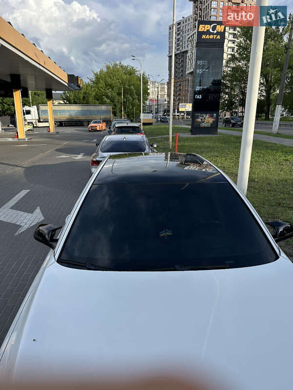 Седан BMW 7 Series 2013 в Днепре