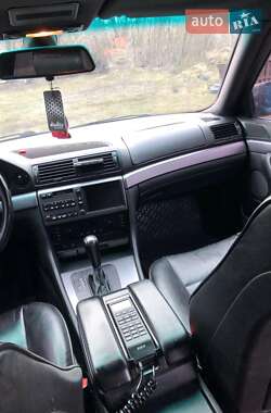 Седан BMW 7 Series 2000 в 