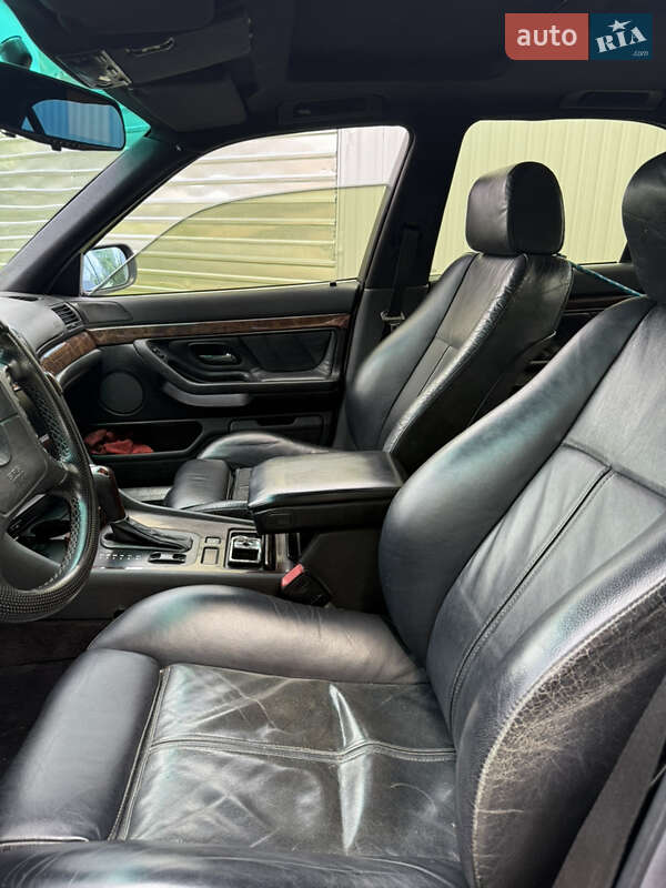 Седан BMW 7 Series 1996 в Тернополе