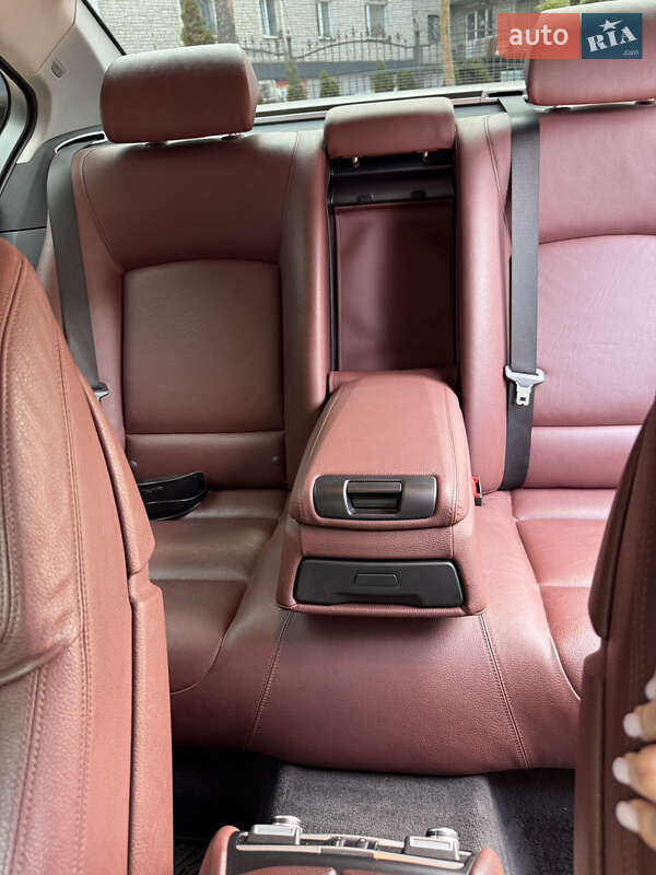 Седан BMW 7 Series 2014 в Києві