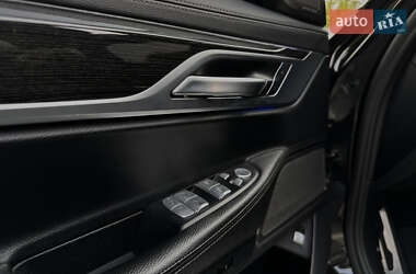 Седан BMW 7 Series 2019 в 