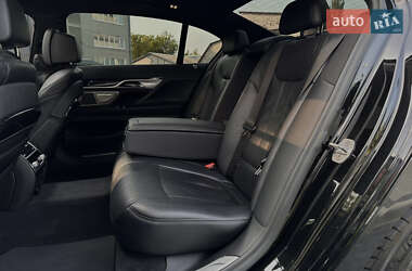 Седан BMW 7 Series 2019 в 