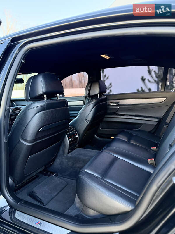 Седан BMW 7 Series 2013 в Луцке